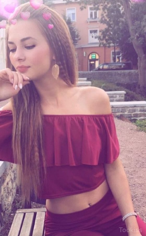 Britische Blondine Lutscht Einen Schwanz Britische Blondine Lutscht Einen Schwanz